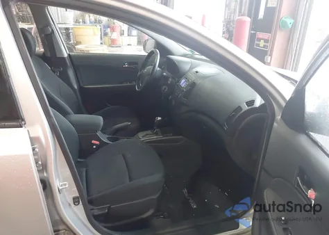 2009 Hyundai Elantra Touring from USA, damaged, VIN KMHDC86E59U041672